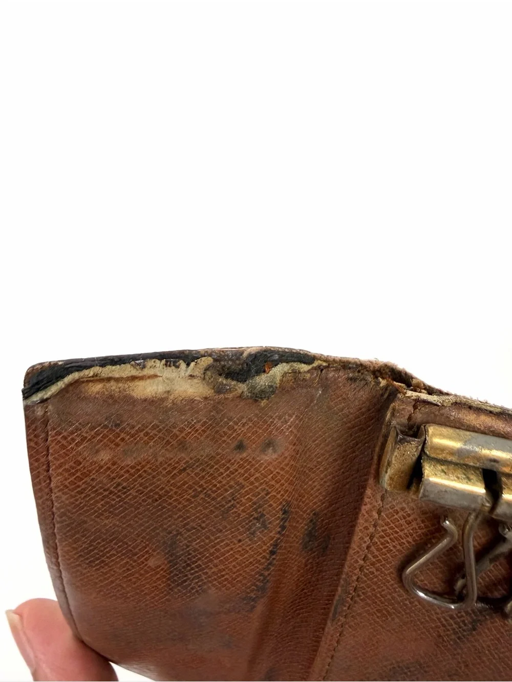 Authentic Louis Vuitton Monogram 4 Key Holder Case